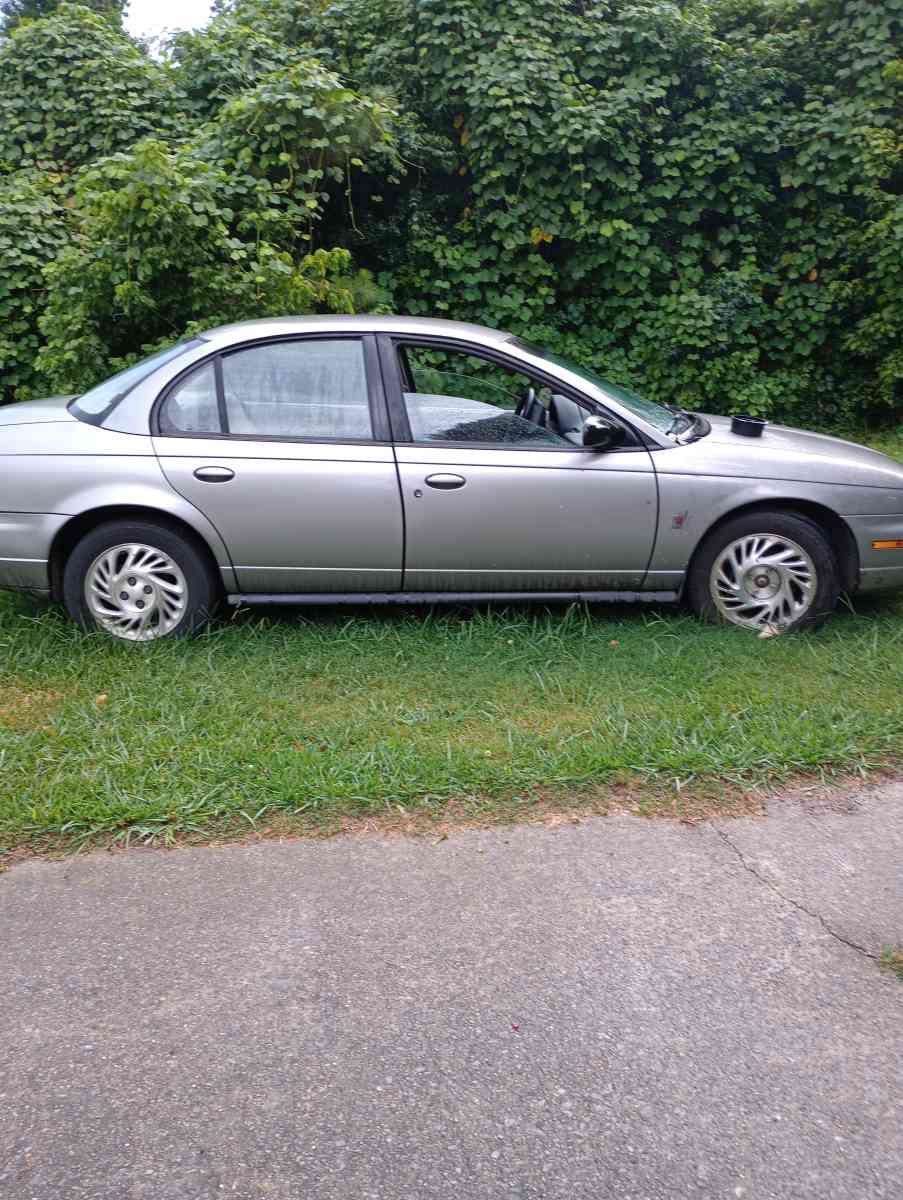 1998 Saturn sedan 4dr - Clay, Alabama