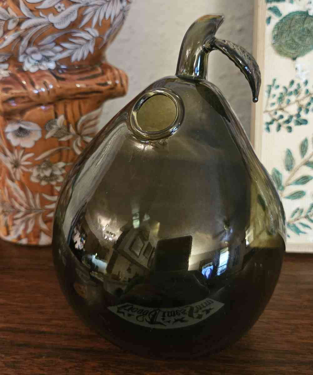 ANTHROPOLOGIE PEAR VASE - San Antonio, Texas - FleaMarketBay