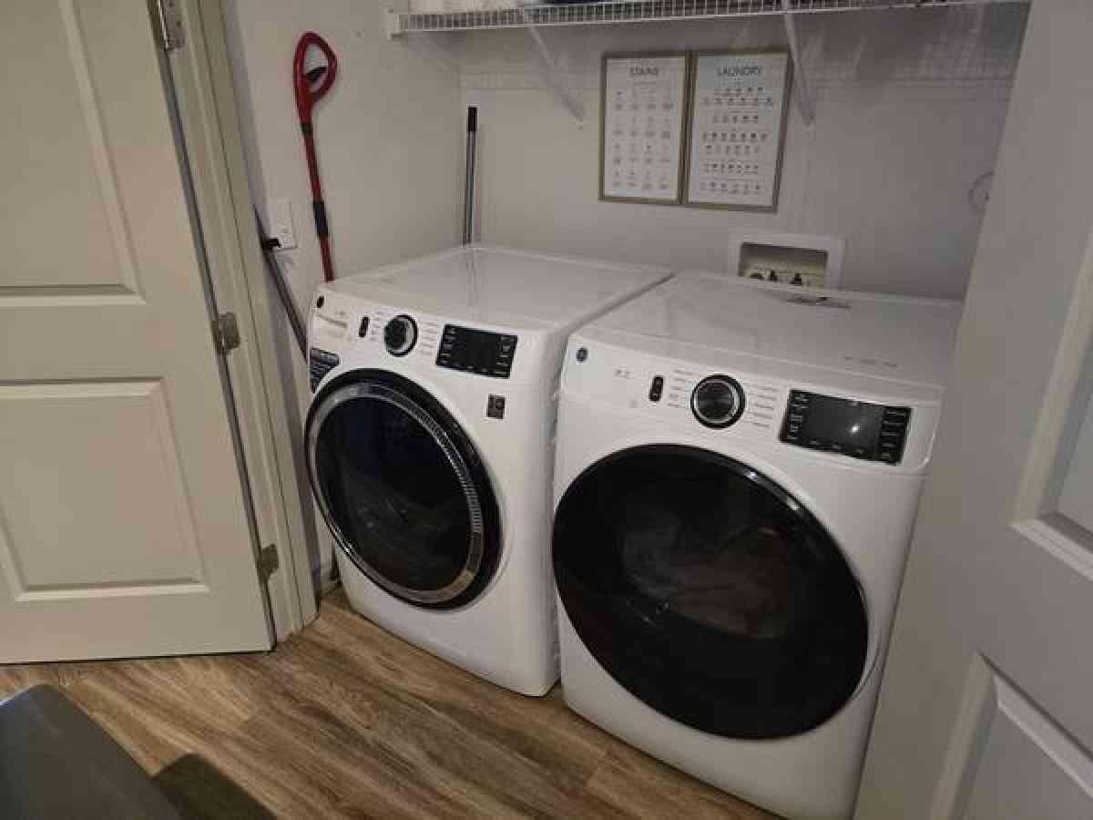 lg Washer and dryer - Tampa, Florida
