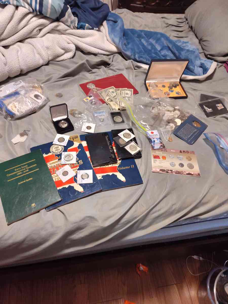 coin collection - Abbeville, Louisiana - FleaMarketBay