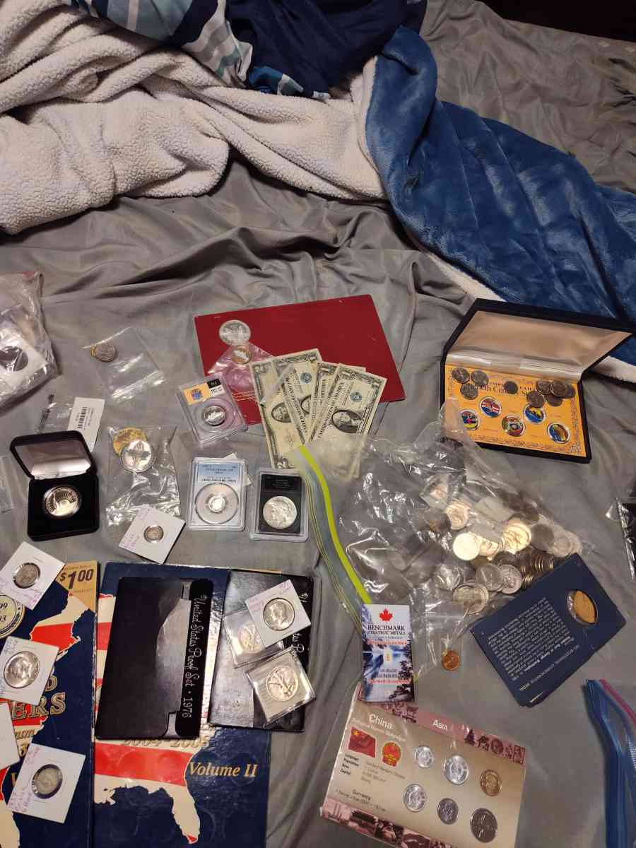 coin collection - Abbeville, Louisiana - FleaMarketBay