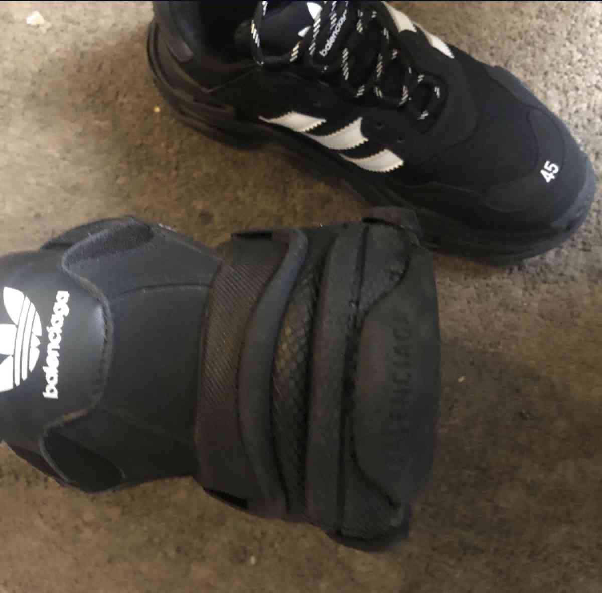 BALENCIAGAXADIDAS TRIPLE S - Detroit, Michigan - FleaMarketBay