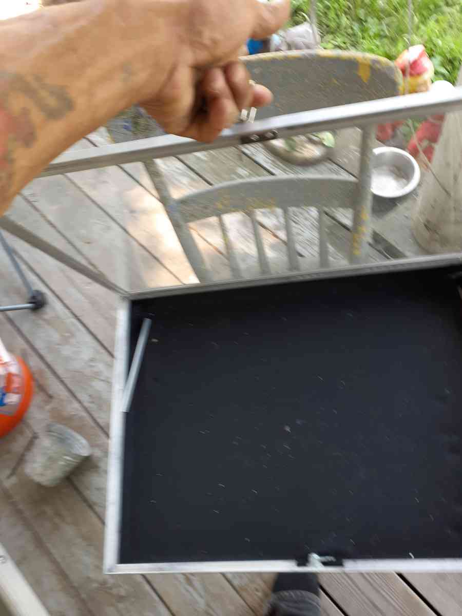 Glass Cases  To Show and Store Items - Fredonia, Pennsylvania - FleaMarketBay