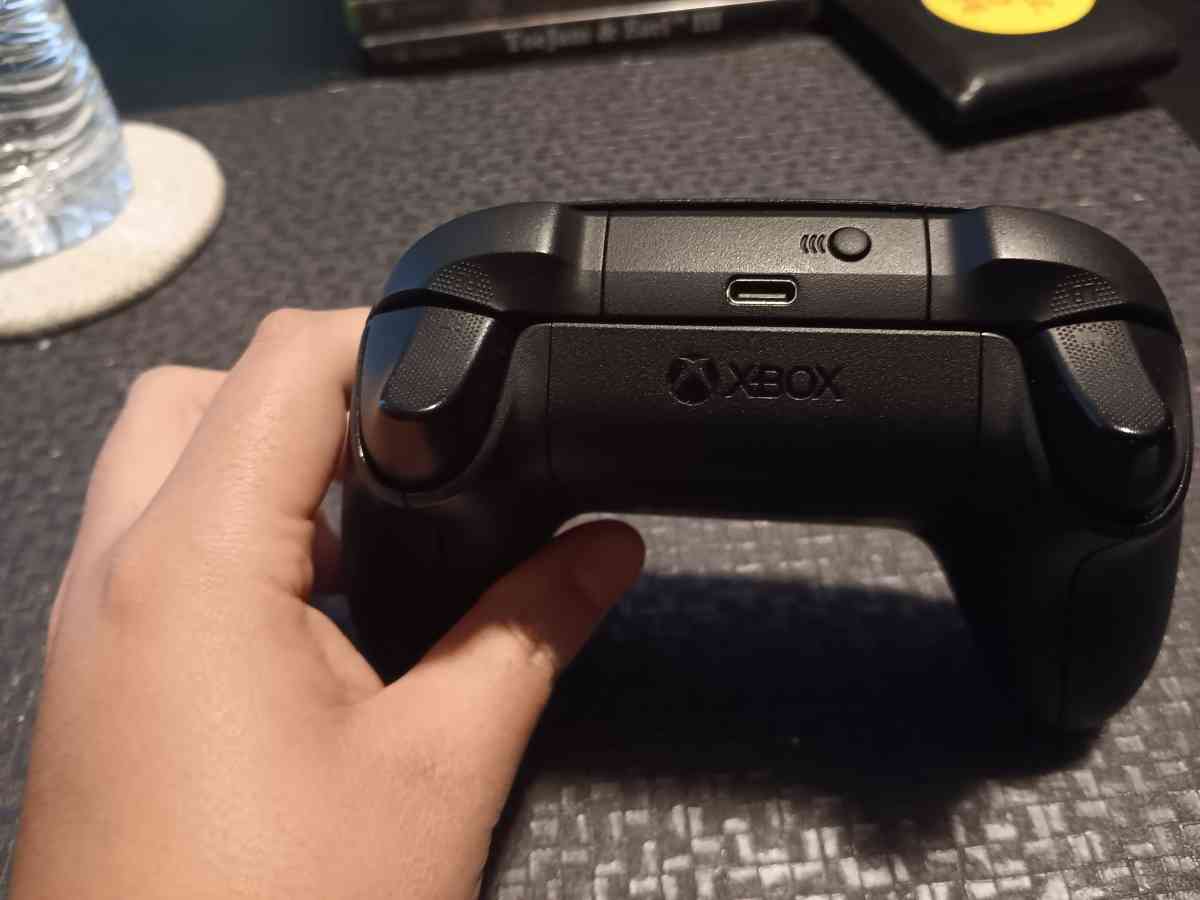 xbox series X controller - Branford, Connecticut - FleaMarketBay