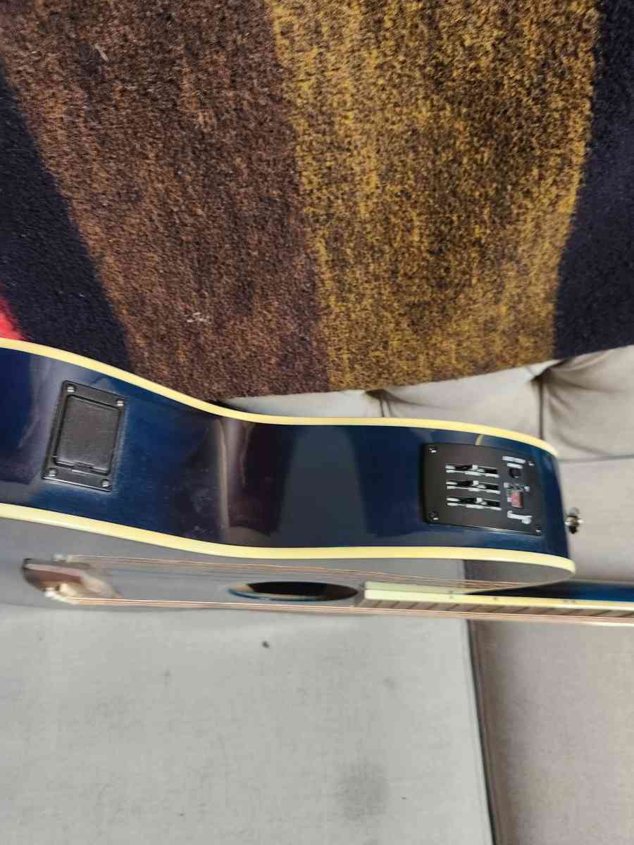 acoustic electric guitar - Clinton, Massachusetts - FleaMarketBay