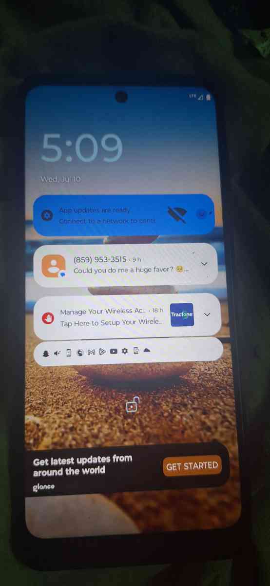 Brand New Motorola Play Smartphone - Frankfort, Kentucky - FleaMarketBay