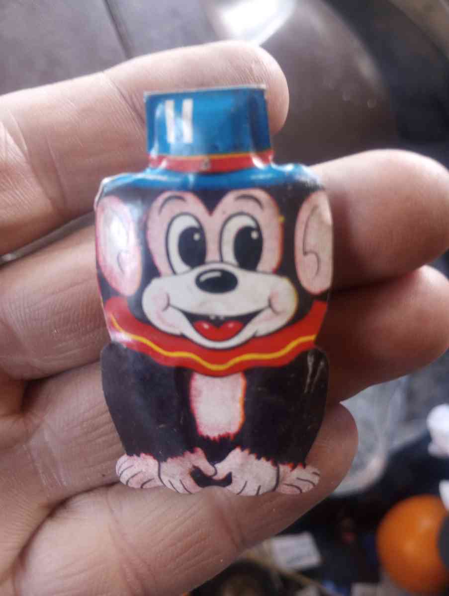 clickers fish scale Avon Liberty container with fluid - Black Hawk, Colorado - FleaMarketBay