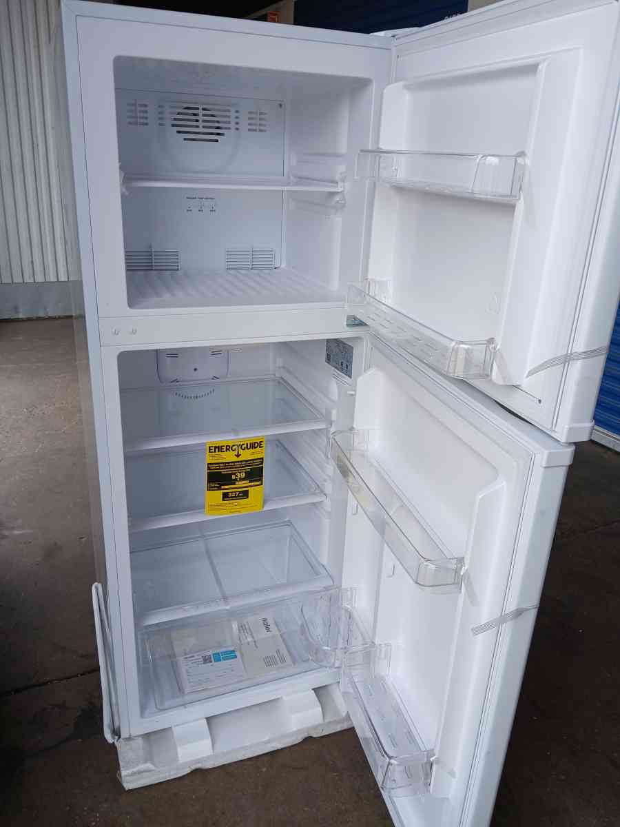 Brand New 24 inches top and bottom fridge - Philadelphia, Pennsylvania - FleaMarketBay