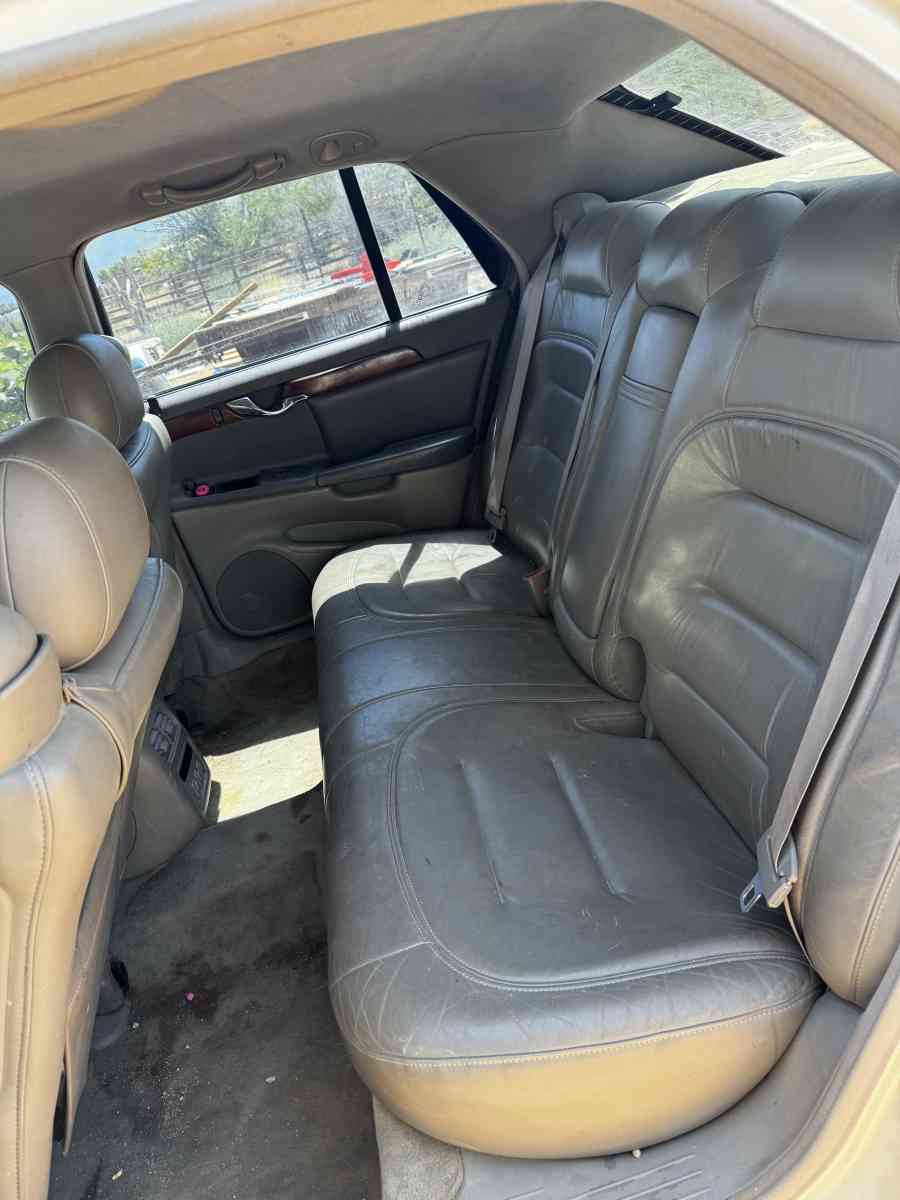 2000 Cadillac Devile - Albuquerque, New Mexico - FleaMarketBay