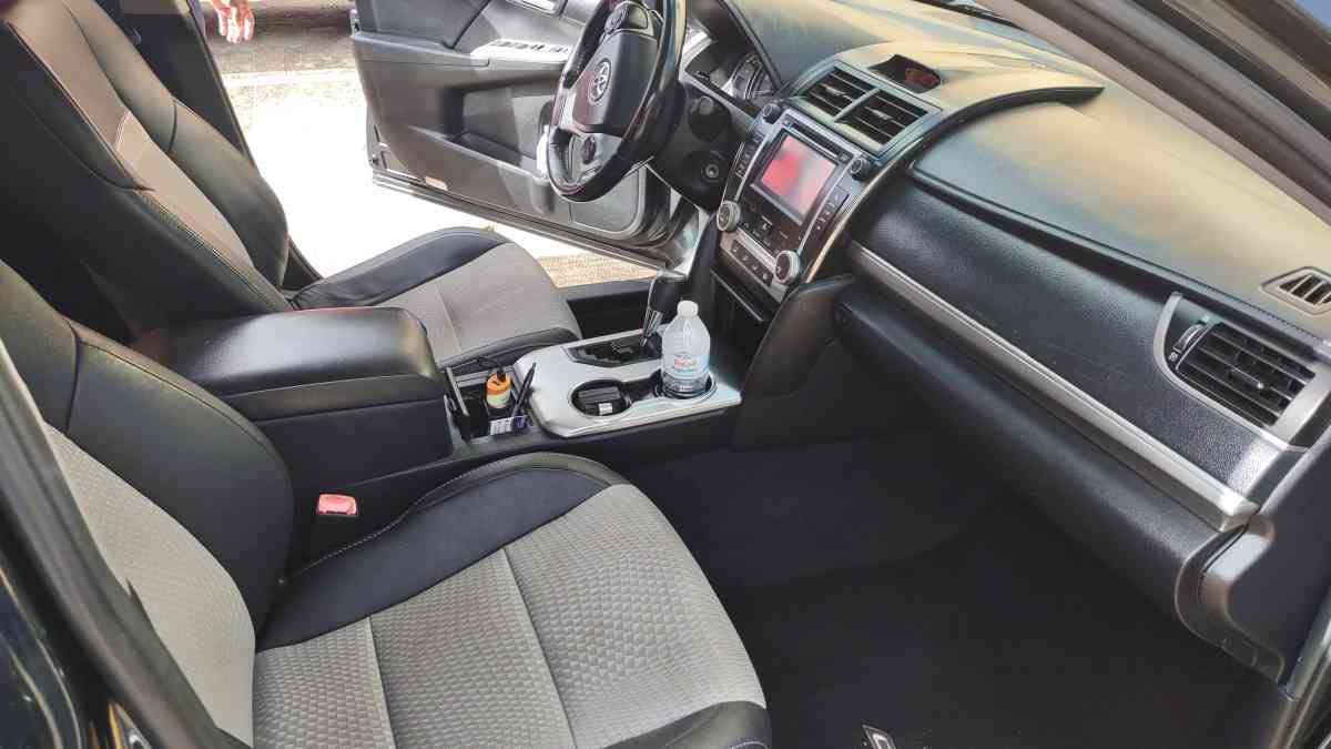 2013 Toyota Camry - Houston, Texas - FleaMarketBay