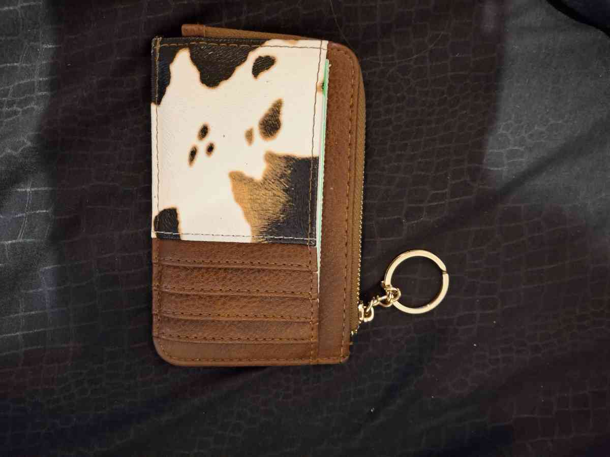 very cute womens wallet - Austin, Texas - FleaMarketBay