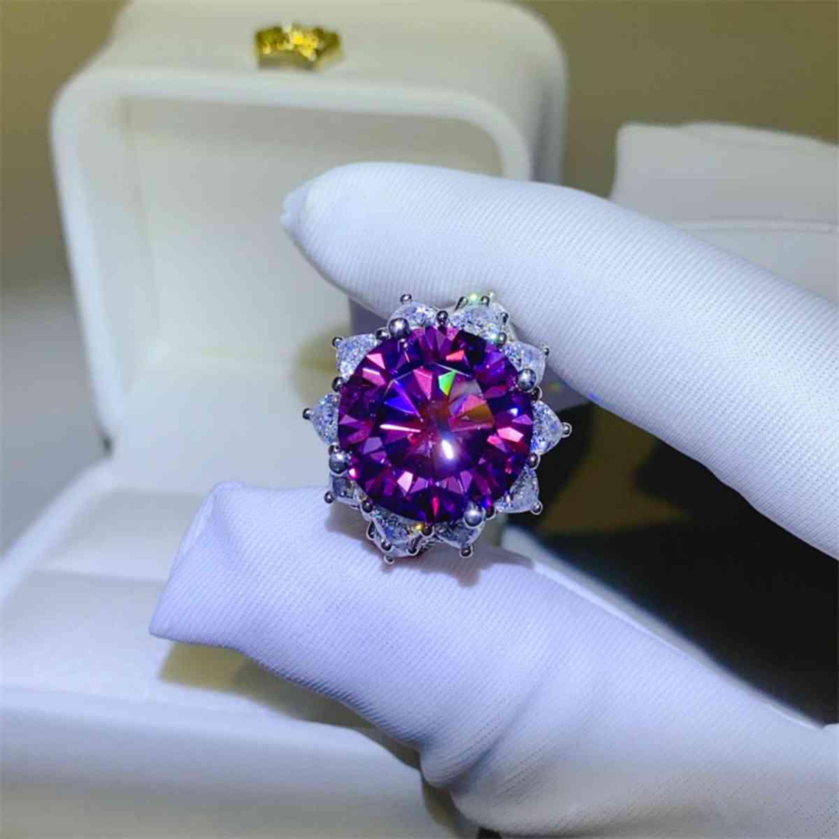 Moissanite Flower Shape Ring - Vancouver, Washington - FleaMarketBay