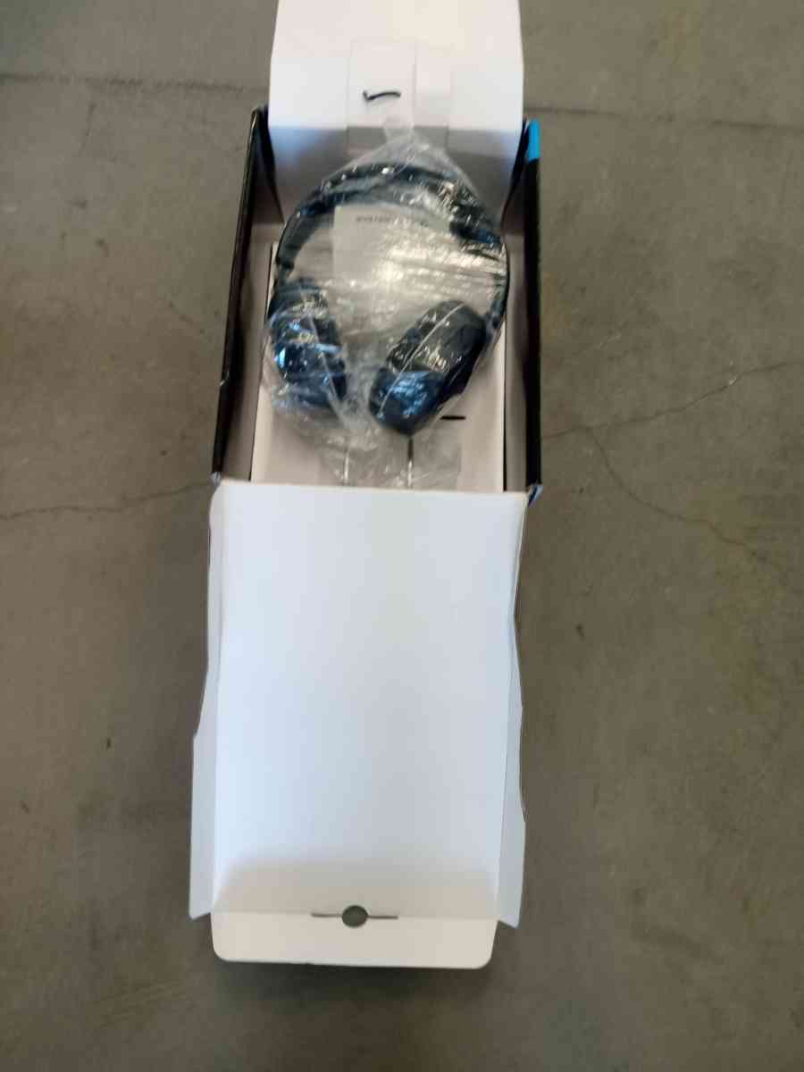 the RS 120 SENNHEISER new - Belmont, California - FleaMarketBay