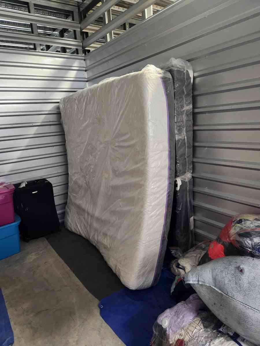 Sealy Optimum Inspiration Gold PLUSH King Mattress AND Match