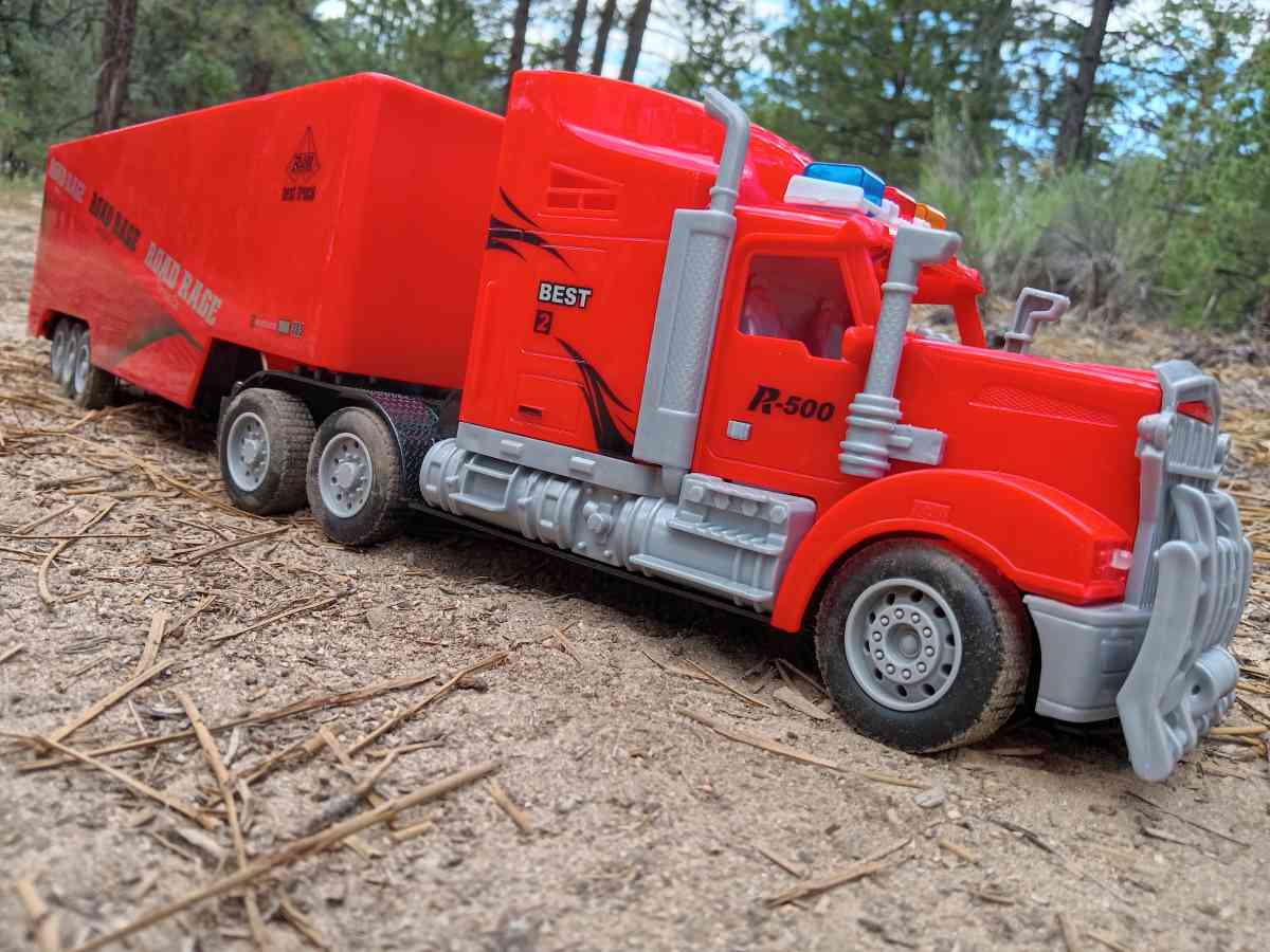 RC Kenworth Trucks - Menifee, California - FleaMarketBay