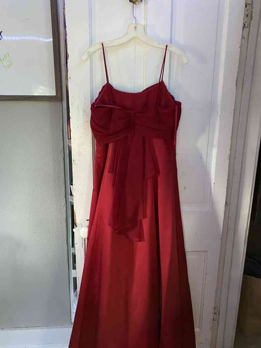 dress - Belvidere, Illinois