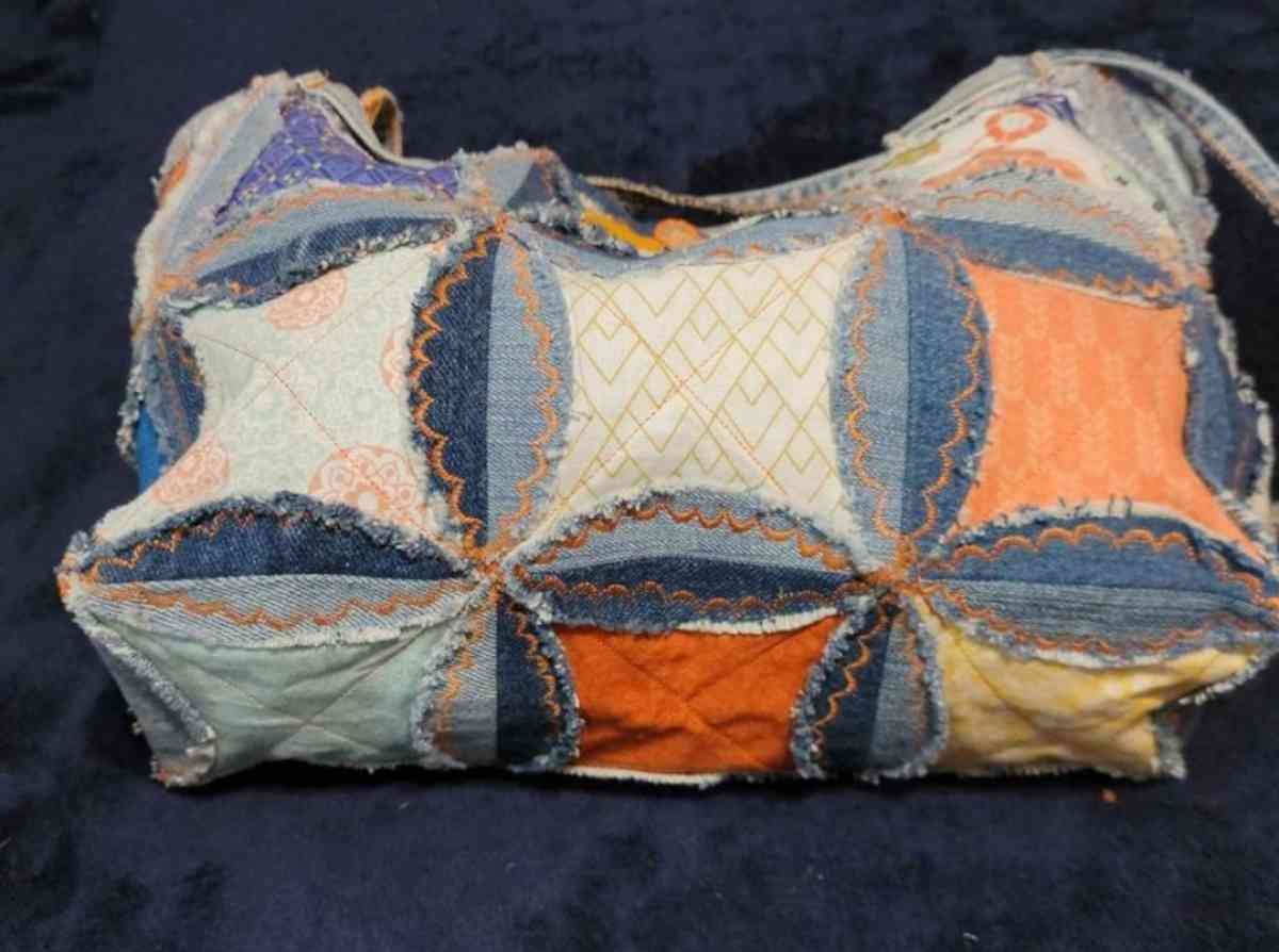 jean cathedral purse that a made - Anderson, California - FleaMarketBay