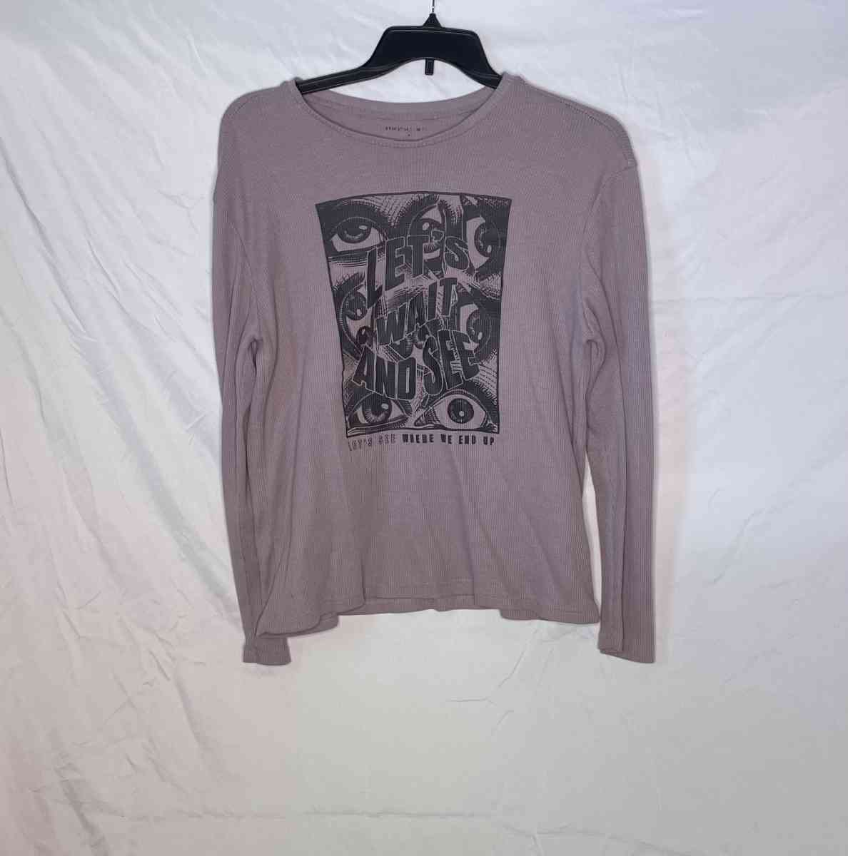 people longsleev shirt - Spanish Fork, Utah - FleaMarketBay