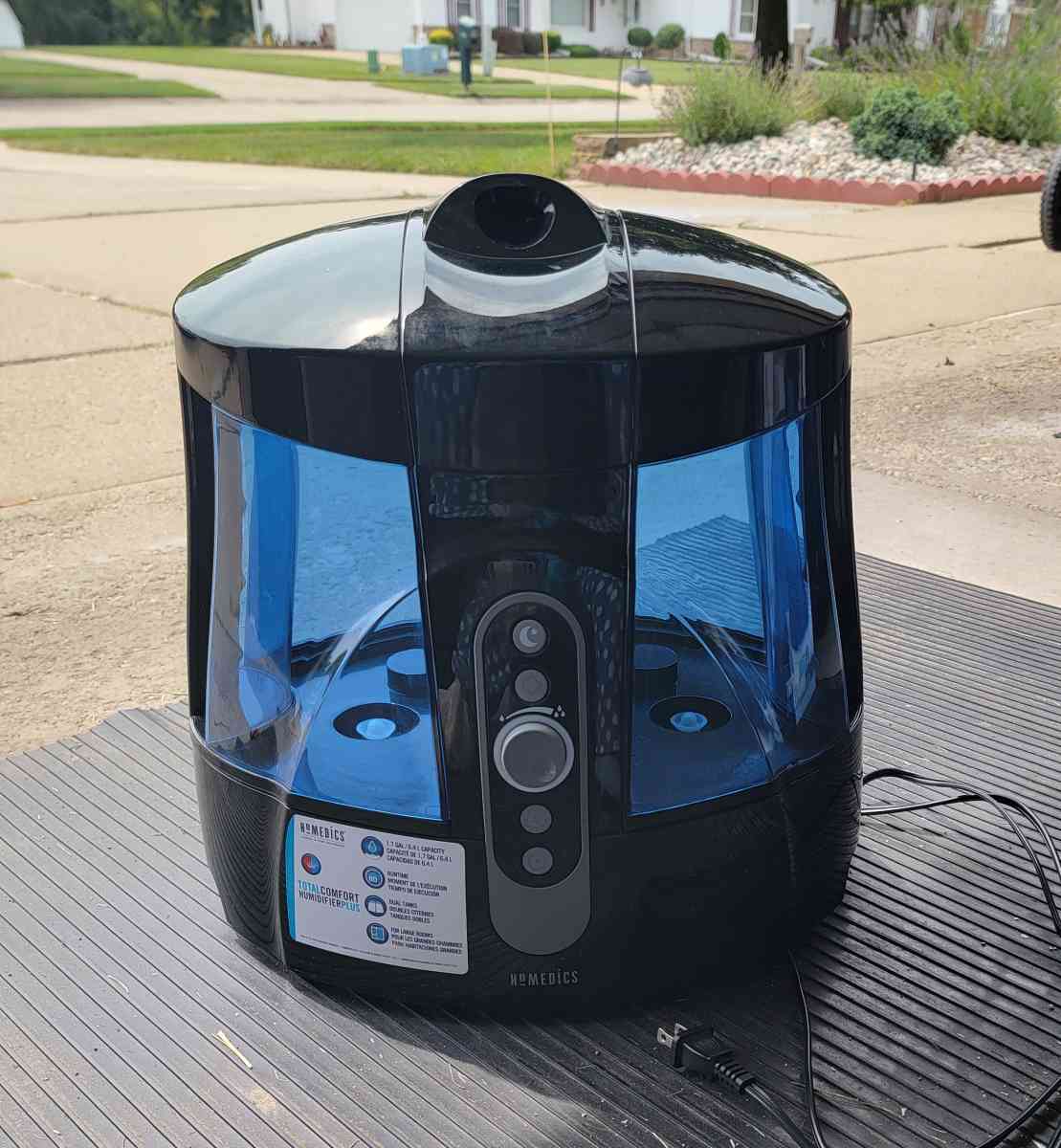 HoMedics Total Comfort Humidifier Plus Open Box - Wayne, Michigan - FleaMarketBay