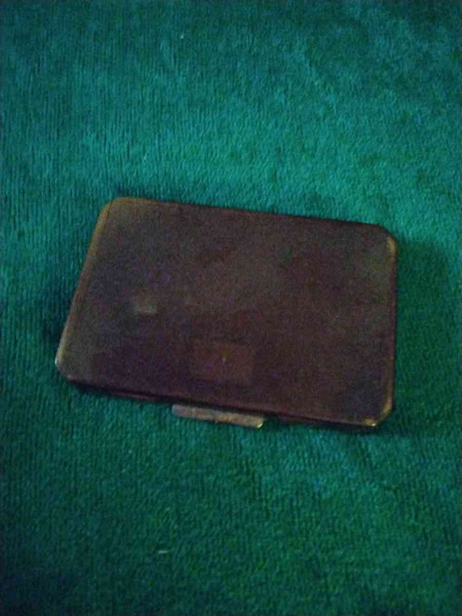 antique compact - Palm Springs, California - FleaMarketBay