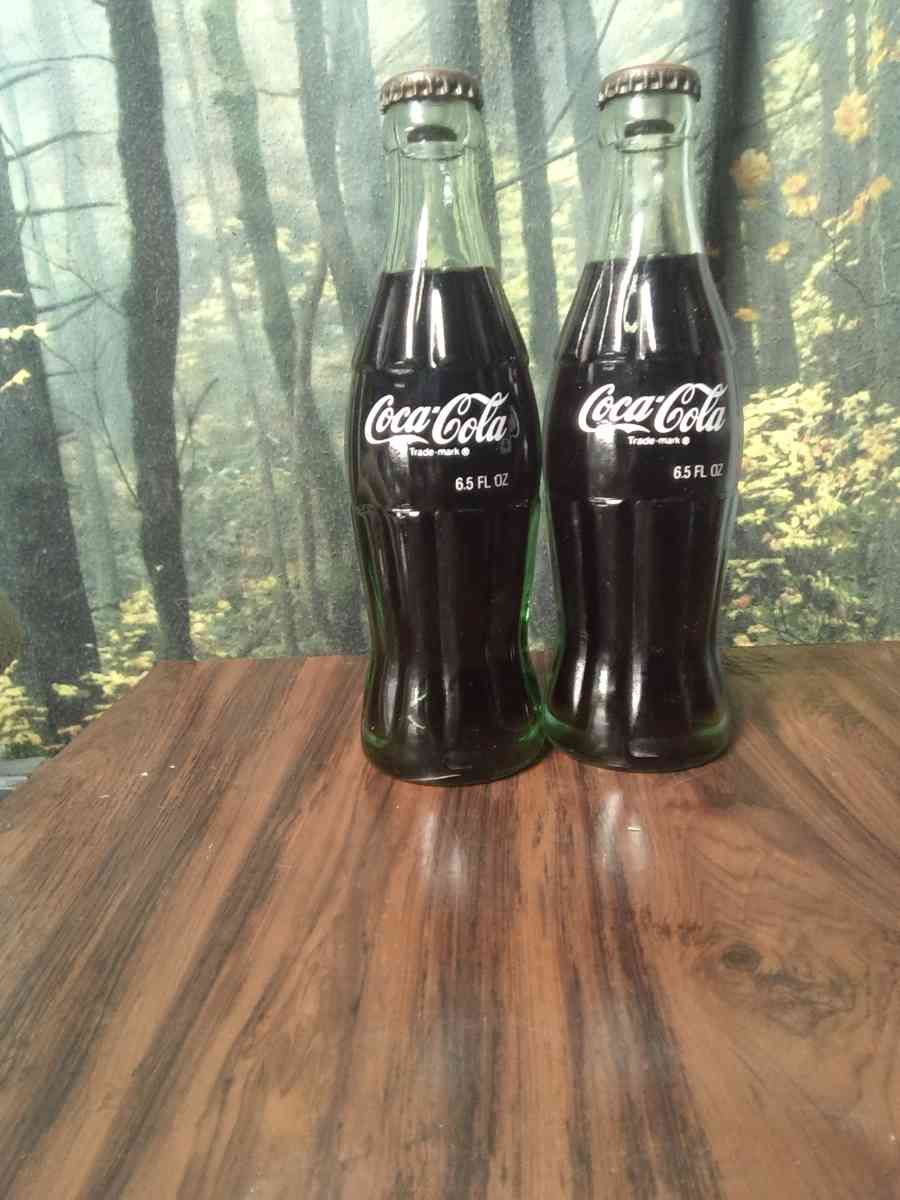 antique soda bottles - Myrtle Point, Oregon - FleaMarketBay