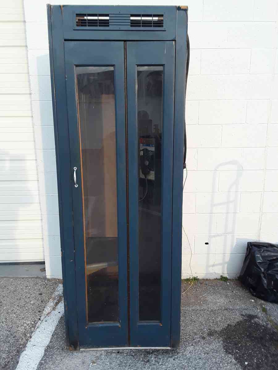 nice inside Bell Telephone booth with phone OEM like new - Williamstown, New Jersey