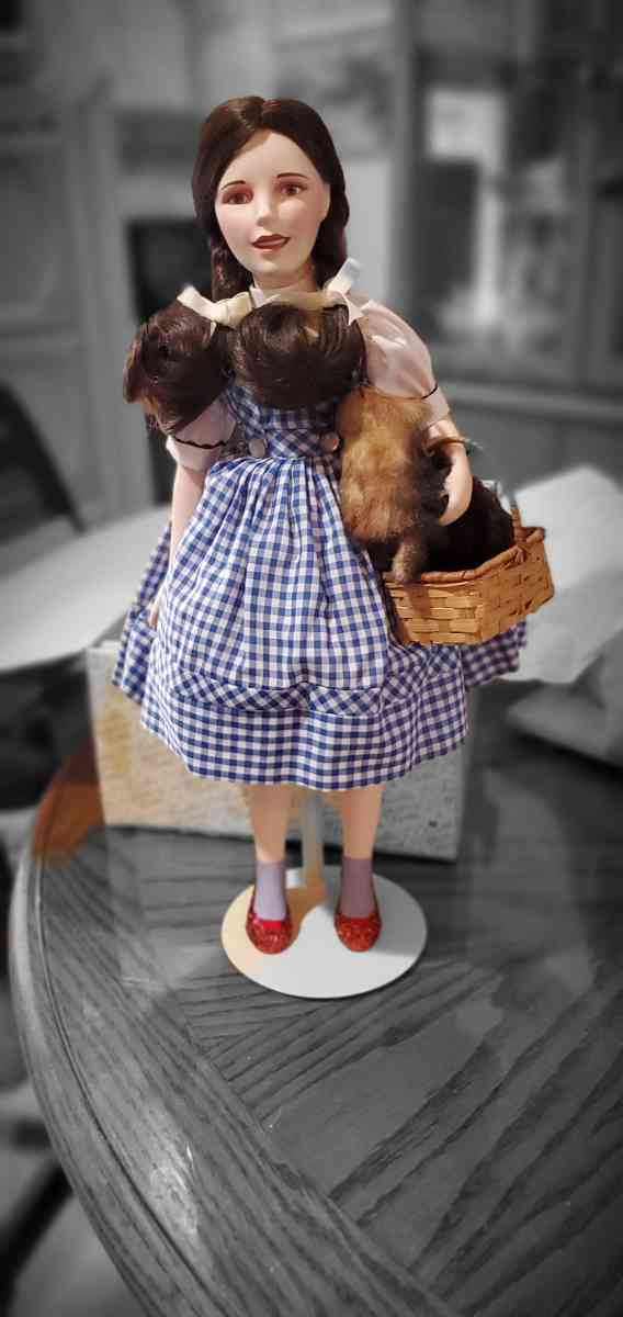 Franklin Mint Dorothy with Toto Porcelain Doll - Saint Louis, Missouri - FleaMarketBay