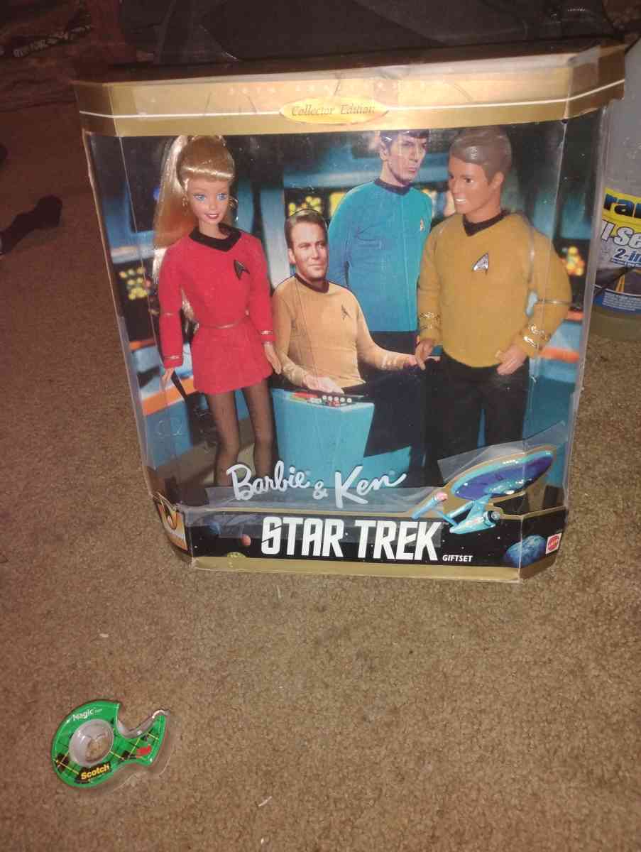 Star Trek Barbie dolls - Harriman, Tennessee