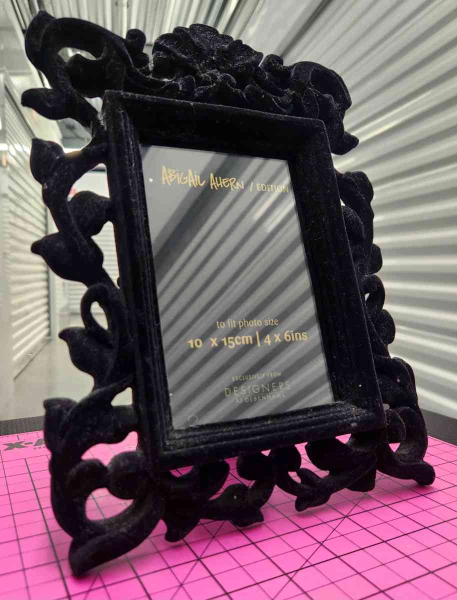 Abigail Ahern Black Velvet Baroque 4x6 Picture Frame - Kenner, Louisiana