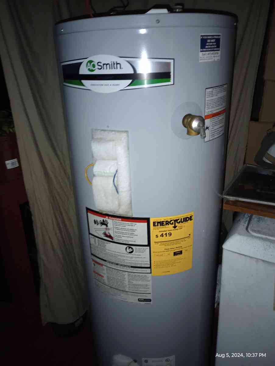 Water Heater Electric Like New