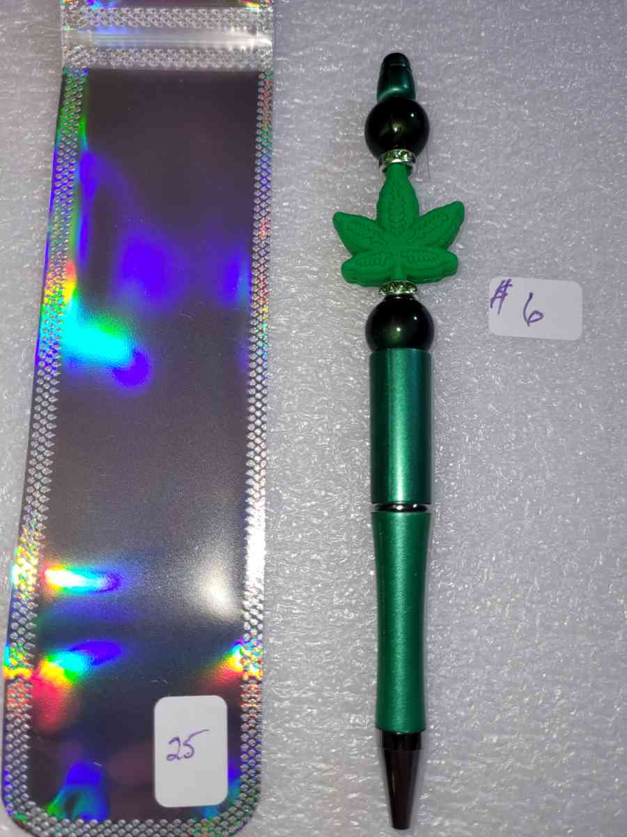 Hand beaded pens    Black ink - Bullhead City, Arizona - FleaMarketBay