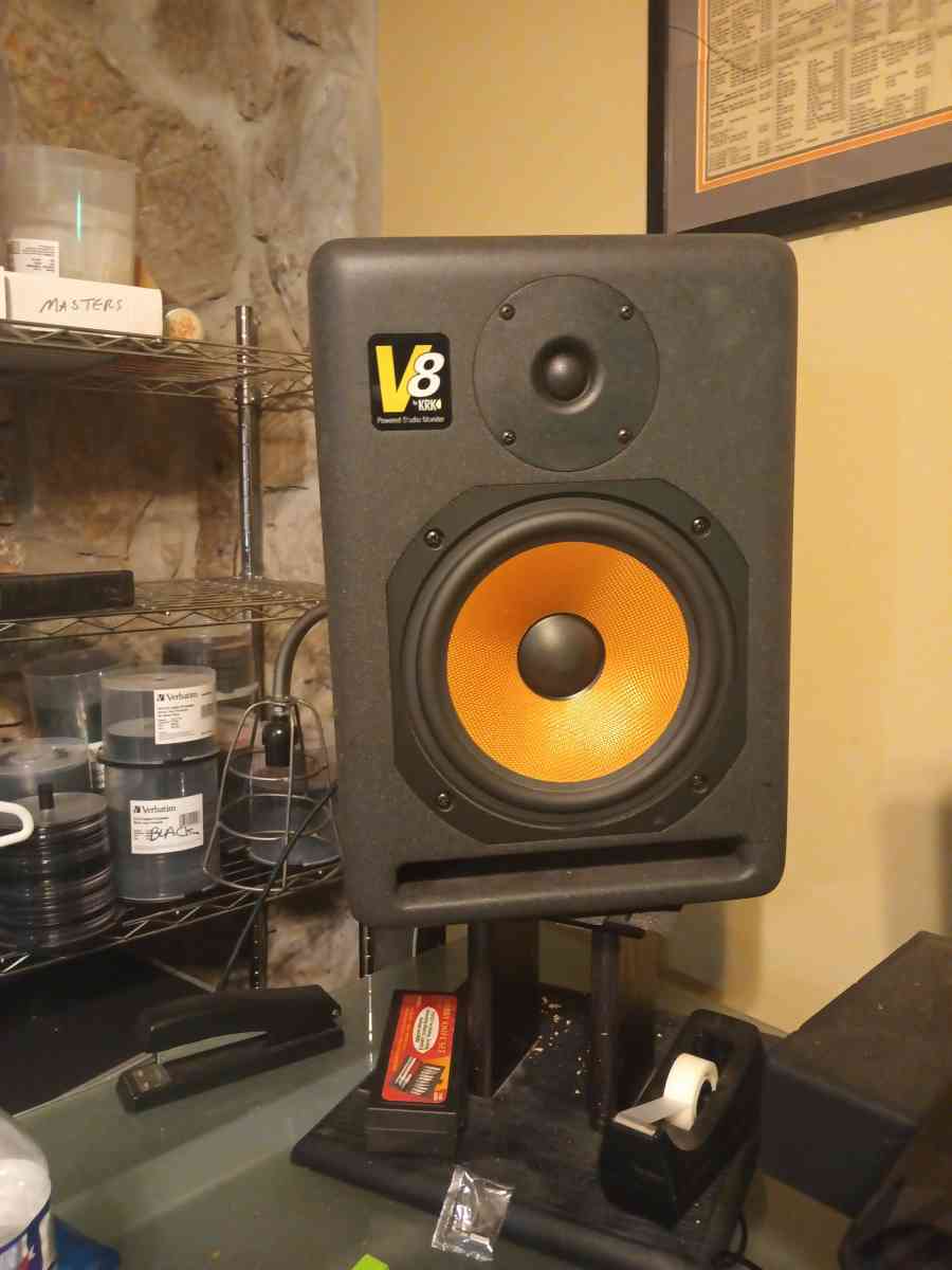 KRK V8 POWERED MONITORS PAIR - Knoxville, Tennessee - FleaMarketBay