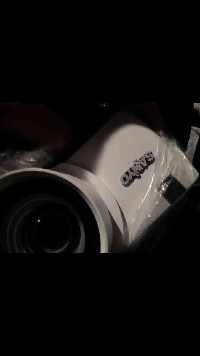 projector - La Puente, California - FleaMarketBay