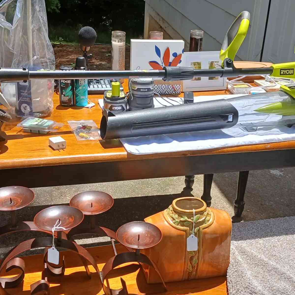 Inhouse and yard sale - Covington, Georgia