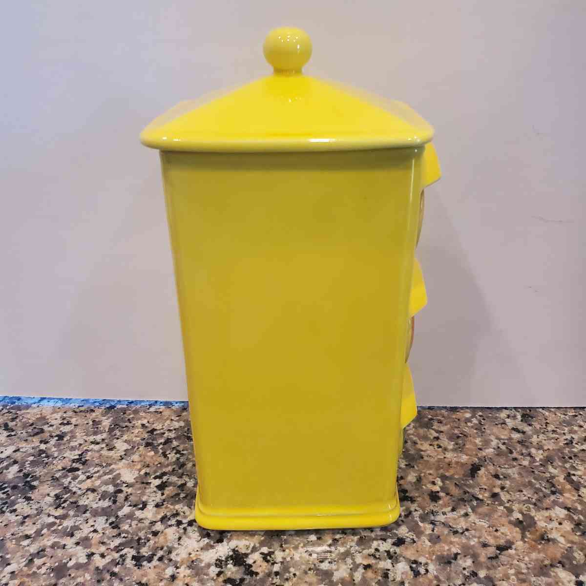 Vintage McCoy Stoplight Cookie Jar labeled 351 USA - Fort Worth, Texas - FleaMarketBay