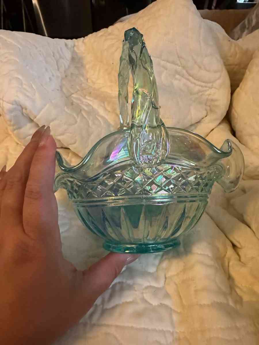 Fenton sea green glass basket - Scott Depot, West Virginia - FleaMarketBay