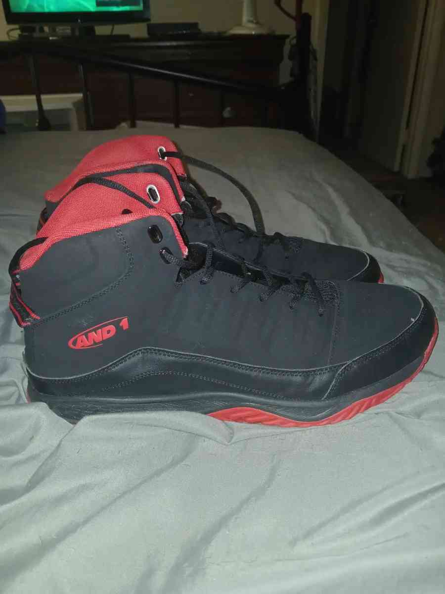 mens basketball sneakers - Springfield, Pennsylvania - FleaMarketBay