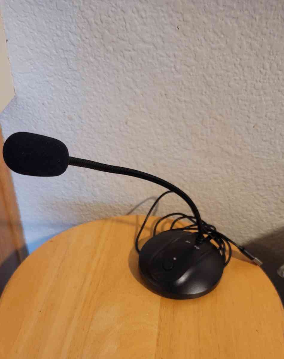 USB Microphone With Mute Button