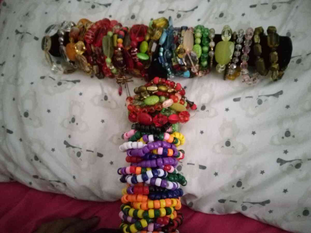 braclets - Tampa, Florida - FleaMarketBay