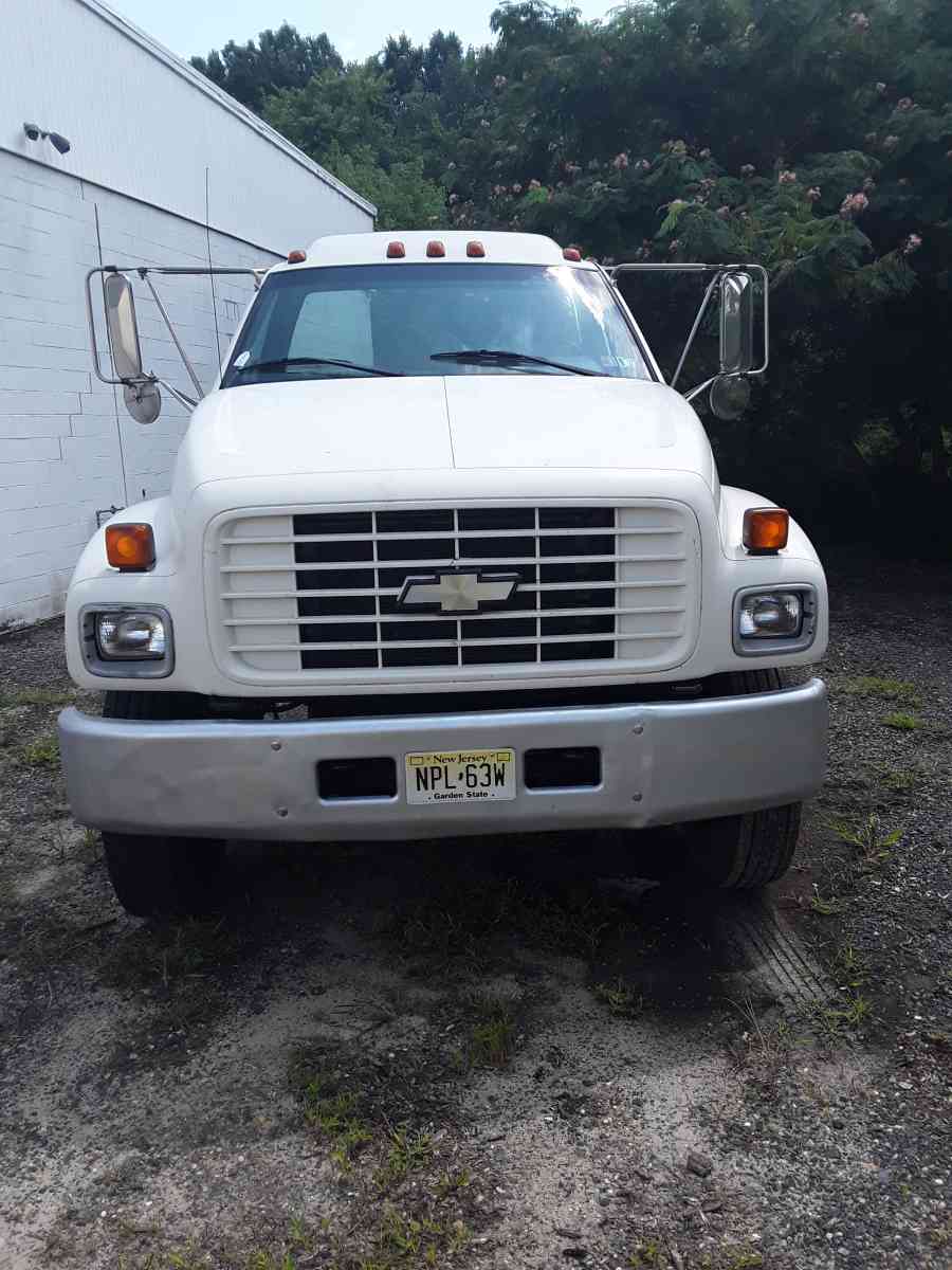 1998 Chevy C650 Cab Chassis Cat Motor 5 Speed One Owner - Williamstown, New Jersey - FleaMarketBay