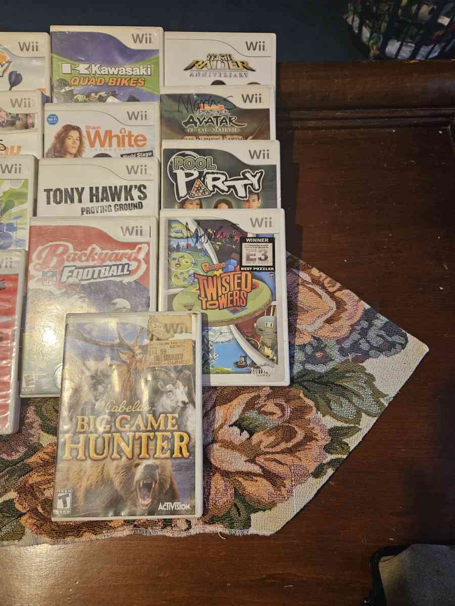 wii game system with 18 games - Advent, West Virginia - FleaMarketBay