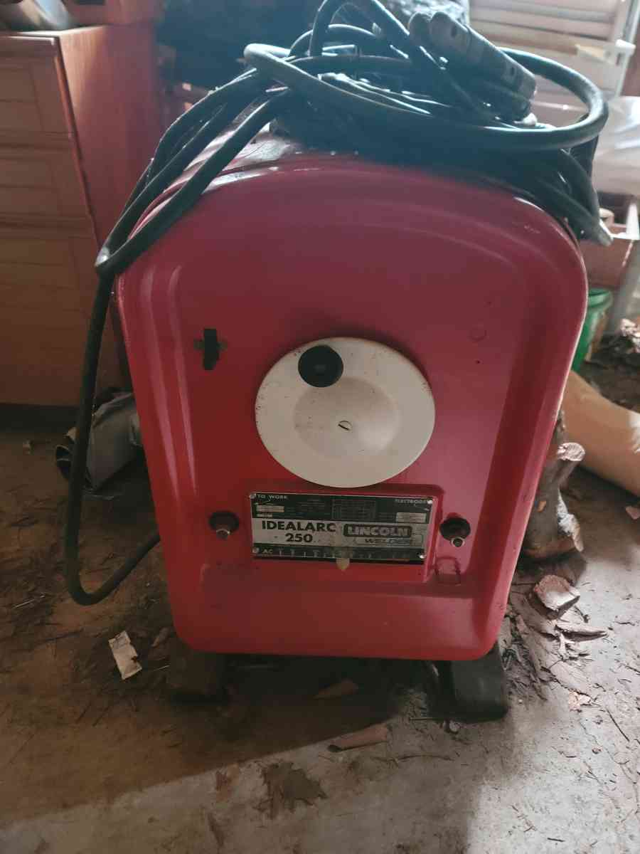 Lincoln idealarc welder 250 - Gouldsboro, Pennsylvania - FleaMarketBay