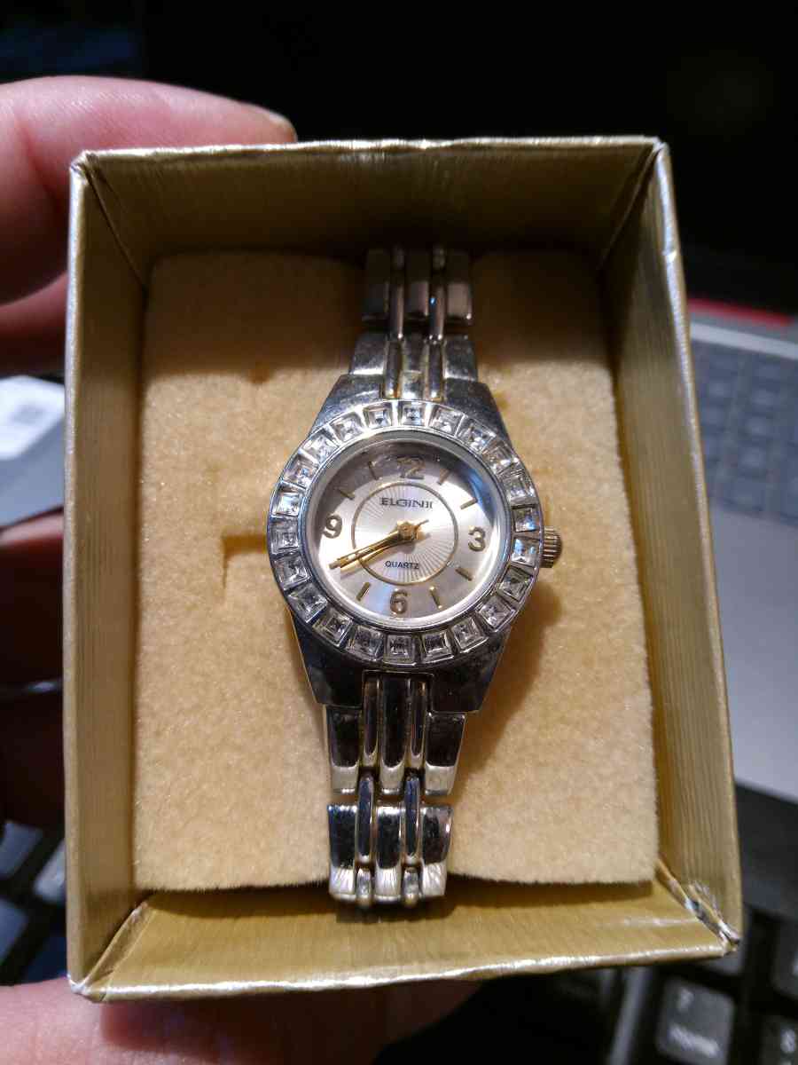 Elgin II quartz watch - Cave City, Arkansas