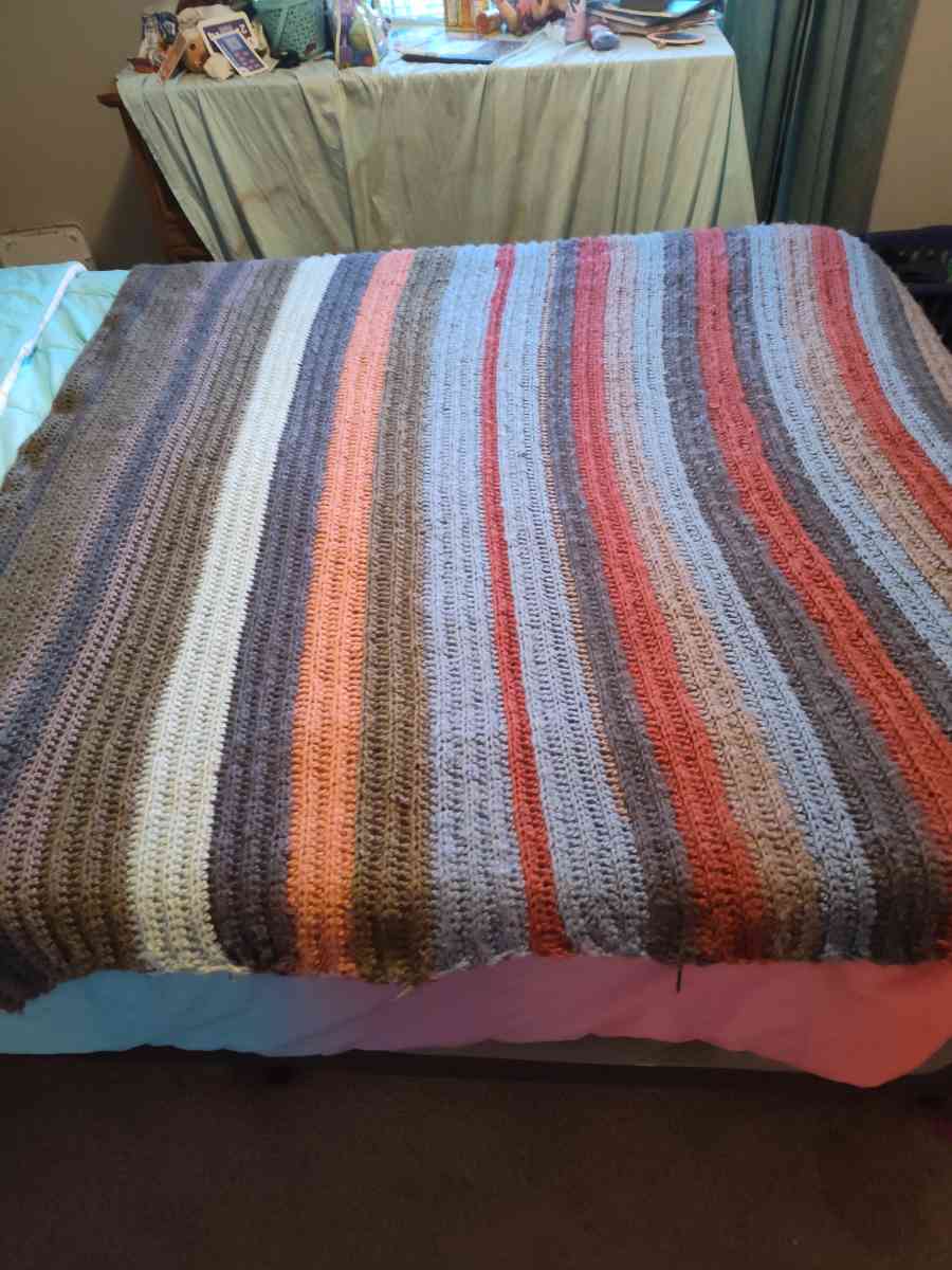 hand made crochet blanket - Fort Worth, Texas - FleaMarketBay
