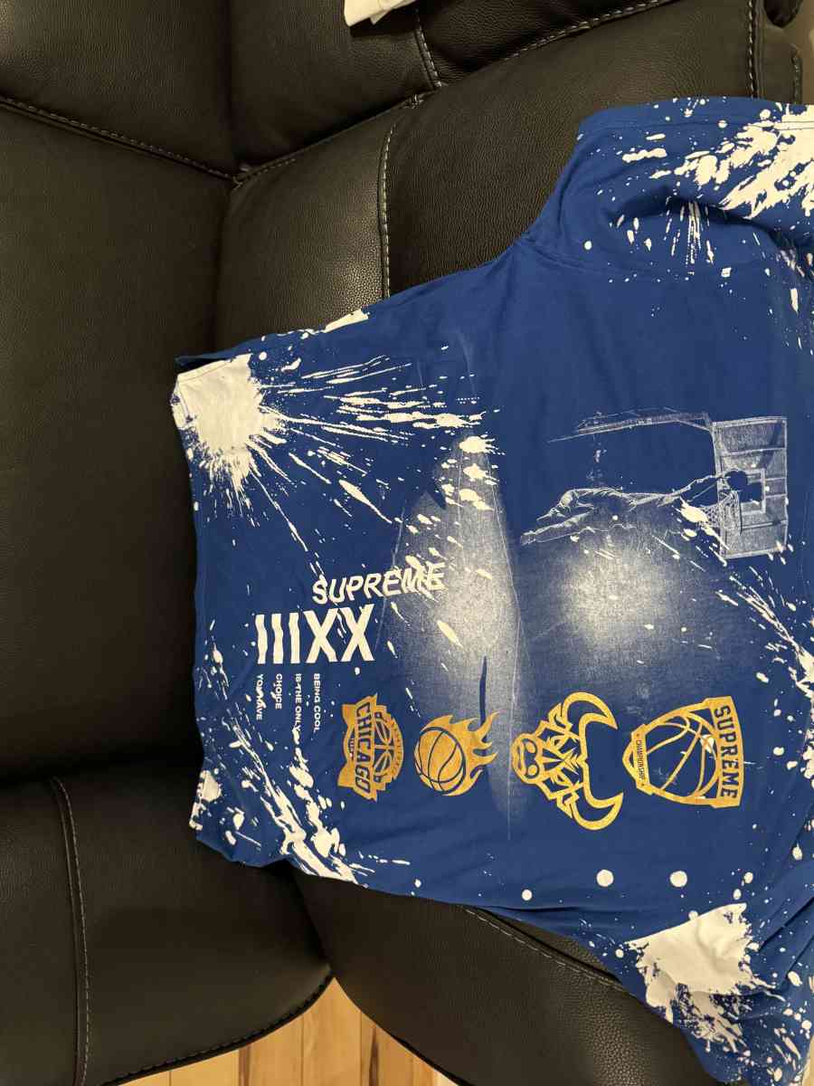 SUPREME T SHIRT - Hibbing, Minnesota