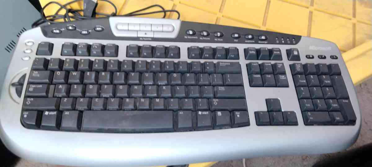 Microsoft Pro Media  Keyboard - Manteca, California - FleaMarketBay