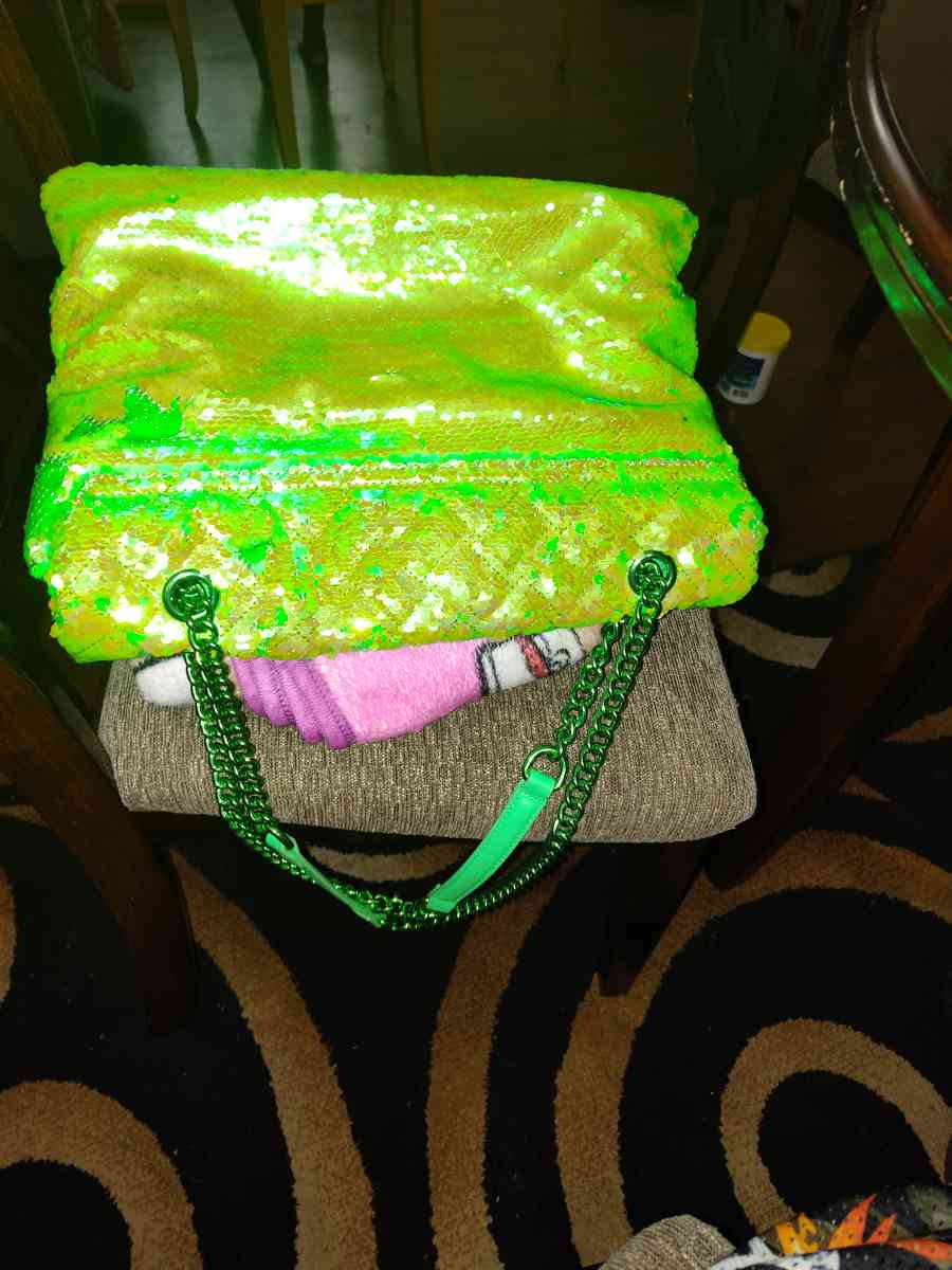 sequin XXL Kensington green made by Kurt Geiger - Columbia, Maryland - FleaMarketBay