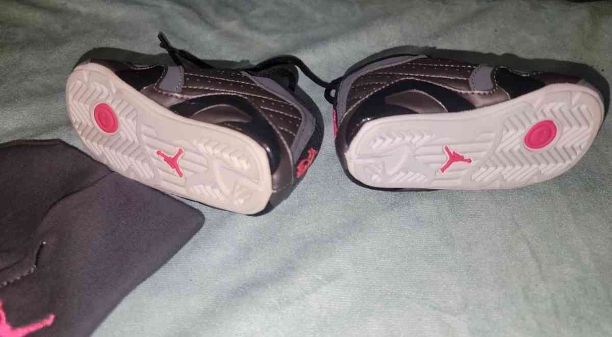 Jordan baby 3c and beanie - Dixon, California - FleaMarketBay
