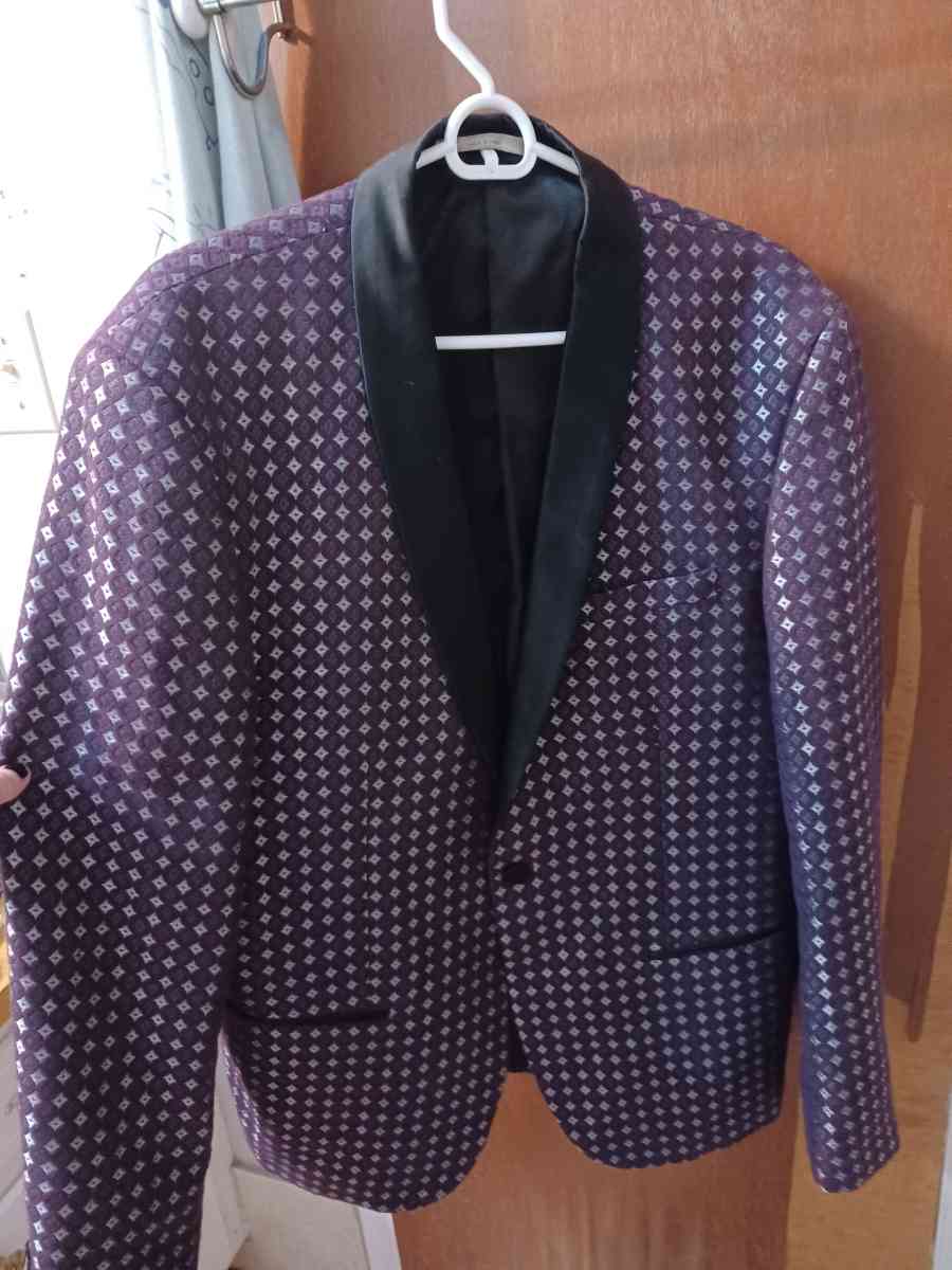 suite jacket - Charlotte, North Carolina - FleaMarketBay