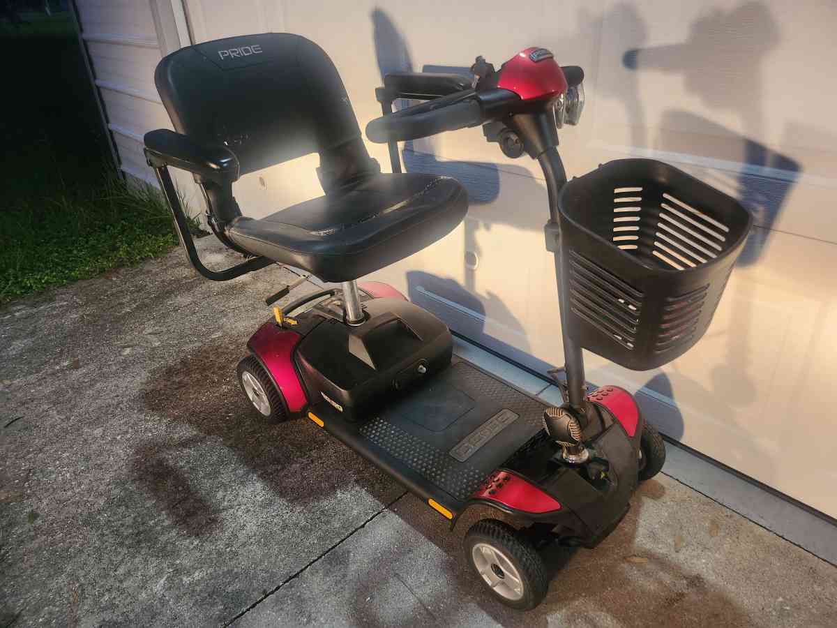 Pride Go Go Elite Traveler Mobility Scooter - Homosassa, Florida - FleaMarketBay